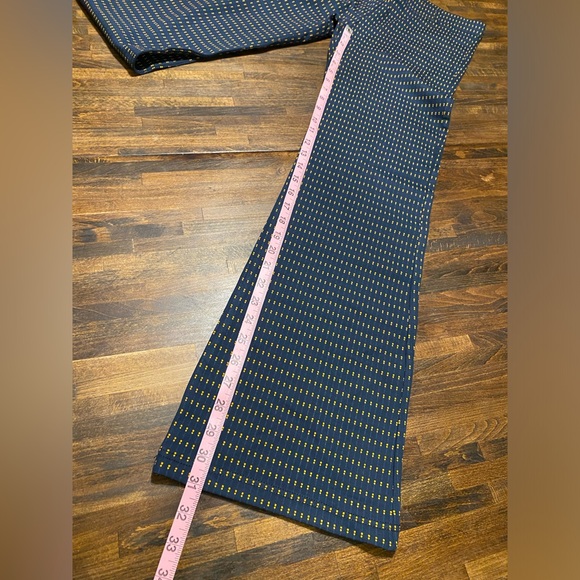 Womens Betabrand Pants Medium Navy Flare Pull On Stretch Yoga Lot of 2 AOP - Picture 9 of 13